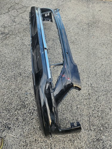 2021-2022 Bentley Bentayga Gen 2 BY636-2 Front Bumper Cover 36A807103 OEM DAMAGE