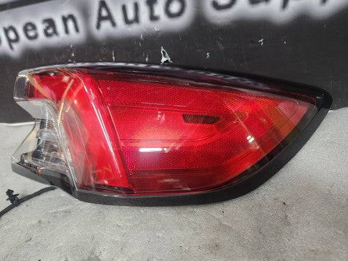 2020-2022 FORD ESCAPE RH PASSENGER REAR LED TAIL LIGHT LJ6B-13404-AJ OEM PART