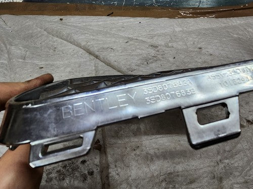 20-22 Bentley Continental GT Left Front Outer Bumper Grille 3SD807683A OEM