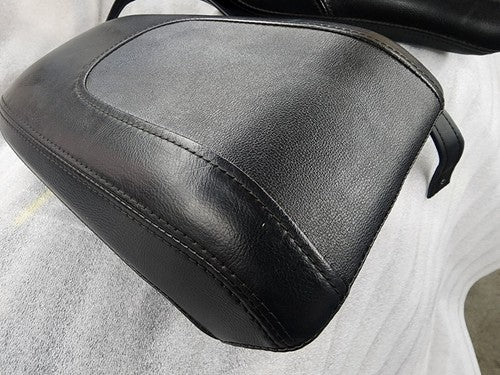 Harley-Davidson Two Up Seat BLACK Fatboy OEM seat for '18-'21 Dealer Take Off