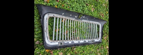 BROKEN 2020-2023 BENTLEY FLYING SPUR FRONT RADIATOR GRILL TRIM OEM 3SE853667