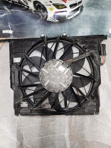 2009-2018 BMW 5 6 7 SERIES GENUINE RADIATOR COOLING FAN ASSEMBLY OEM 17428509743