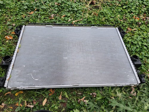 BENTLEY FLYING SPUR COOLING RADIATOR 2020 2021 2022 3SA121249C OEM