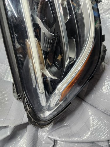 MERCEDES GLC300 HEADLIGHT RIGHT PASSENGER 2020 2021 2022 LED A2539067401 OEM
