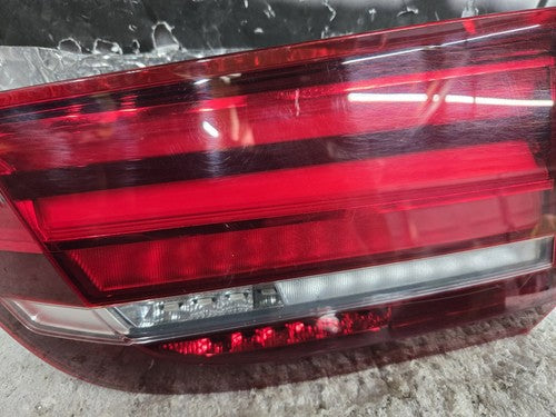 2014-2018 BMW X5 F15 REAR LIFTGATE RIGHT SIDE INNER TAILLIGHT TAIL LED LAMP OEM