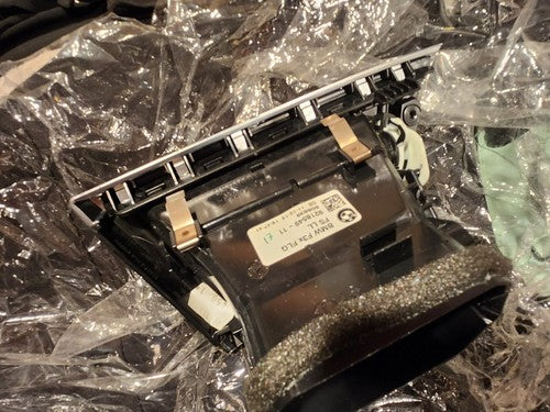 15-20 BMW F80 F82 F83 M3 M4 LEFT AIR VENT INTERIOR TRIM PANEL CARBON FIBER OEM M