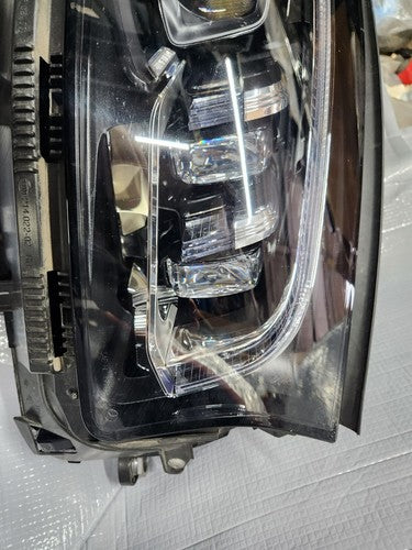 Mercedes Benz GLS 450 580 63 AMG OEM LED Right Headlight 2020 2021 2022 2023