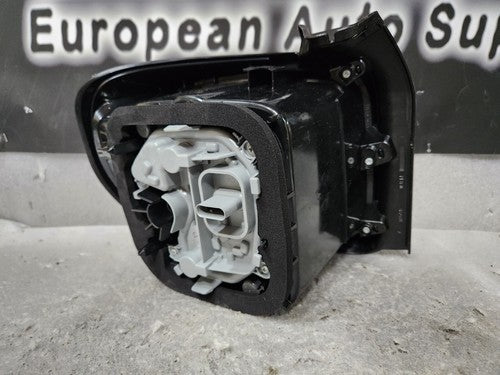 15-19 JEEP RENEGADE SPORT & LATITUDE REAR RIGHT TAILLIGHT LAMP NEW MOPAR GENUINE