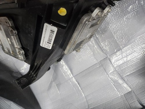 BENTLEY FLYING SPUR HEADLIGHT LEFT 2014 2015 2016 2017 2018 2019 4W1941015E OEM