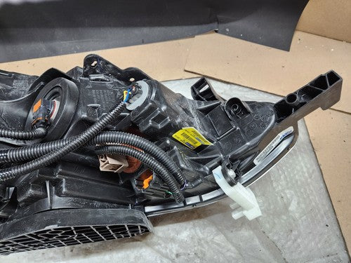 2016-2019 NISSAN SENTRA FRONT DRIVER SIDE HALOGEN HEADLIGHT HEADLAMP DEPO