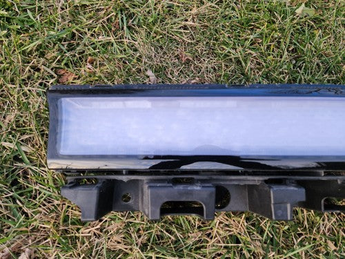 2021 22 23 RIVIAN R1T R1S FRONT CENTER HEADLIGHT LED LAMP INNER MIDDLE BAR OEM