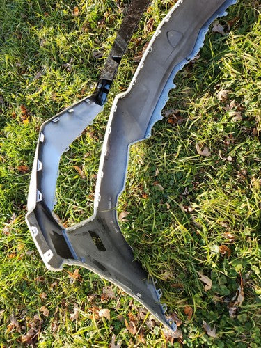 2018 2019 2020 2021 LAMBORGHINI URUS FRONT BUMPER COVER WHITE OEM USED SPORT