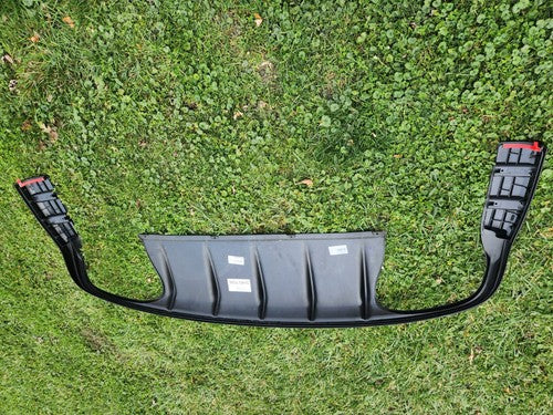 2021-2024 BENTLEY BENTAYGA REAR LOWER BUMPER TRIM VALANCE DIFFUSER PANEL OEM 