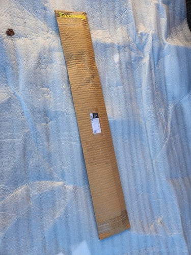2016-2022 MERCEDES GLC300 X253 FRONT LEFT SIDE DOOR MOLDING STRIP OEM 2537207505