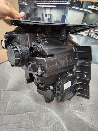 2020 -2022 Kia Telluride Driver LH Left Side Halogen OEM Headlight LED DRL