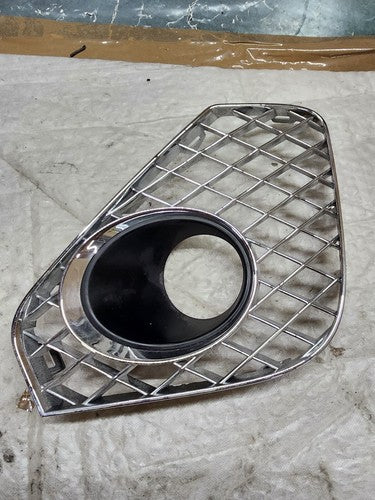 2019-2021 BENTLEY CONTINENTAL GT FRONT BUMPER PASSENGER RH SIDE GRILL CHROME OEM
