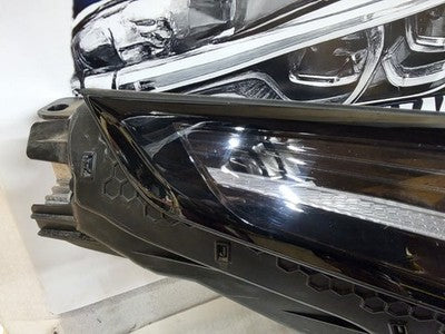 2024 2025 2026 Kia Ev9 Headlight Right RH Passenger OEM LED 92102-D0120 *Cracked