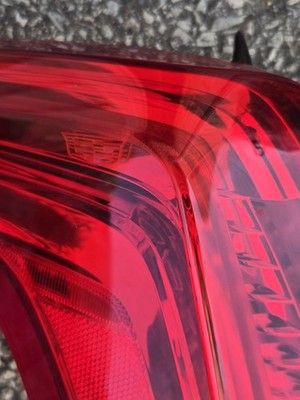 2017-2019 Cadillac XT5 LED Tail Light Left Driver Side 84245000 OEM