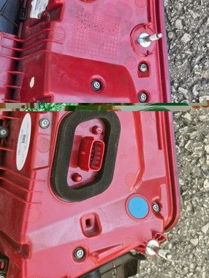 2017-2019 Cadillac XT5 LED Tail Light Left Driver Side 84245000 OEM