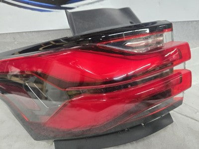 2022-2023 Chevrolet Traverse Left Driver Taillight 86785340 Quarter Mounted OEM