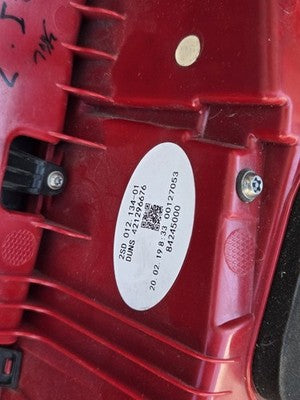 2017-2019 Cadillac XT5 LED Tail Light Left Driver Side 84245000 OEM