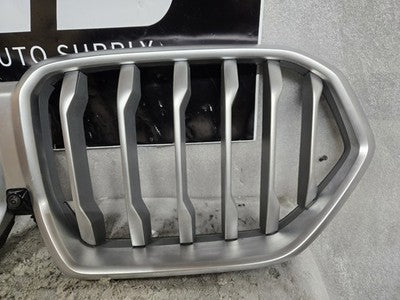 23 24 25 26 BMW X6 G06 GRILLE OEM FRONT CENTER GRILL CAMERA LED Illuminated 