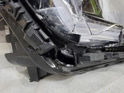 2024 2025 2026 Kia Ev9 Headlight Right RH Passenger OEM LED 92102-D0120 *Cracked