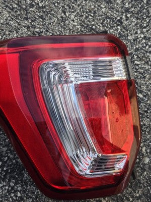 2016 2017 2018 2019 Ford EXPLORER Left Driver Tail Light OEM Genuine 