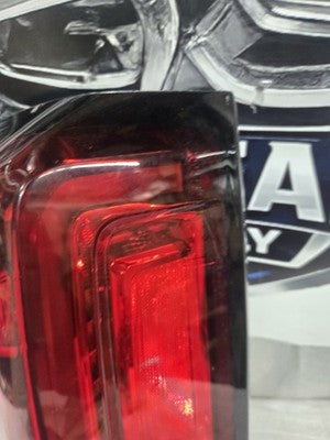 2019 - 2024 GMC Sierra Left Driver OEM LED Taillight Lamp 86820473