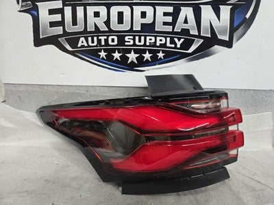 2022-2023 Chevrolet Traverse Left Driver Taillight 86785340 Quarter Mounted OEM