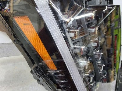 2024 2025 2026 Kia Ev9 Headlight Right RH Passenger OEM LED 92102-D0120 *Cracked