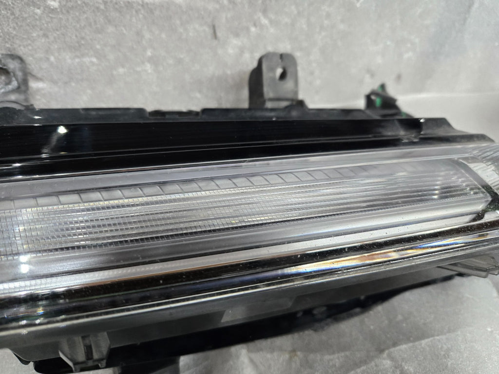 2021-2023 Cadillac CT5 OEM Left Hand Drivers Side Daytime Running Lamp 84761118