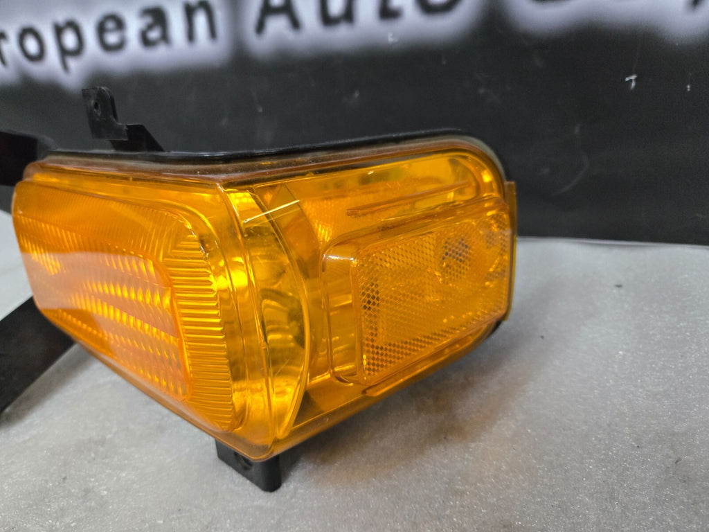 2008-14 Ford Econoline E250 Left Driver Headlight Marker Lamp 8C24-13B221-A OEM