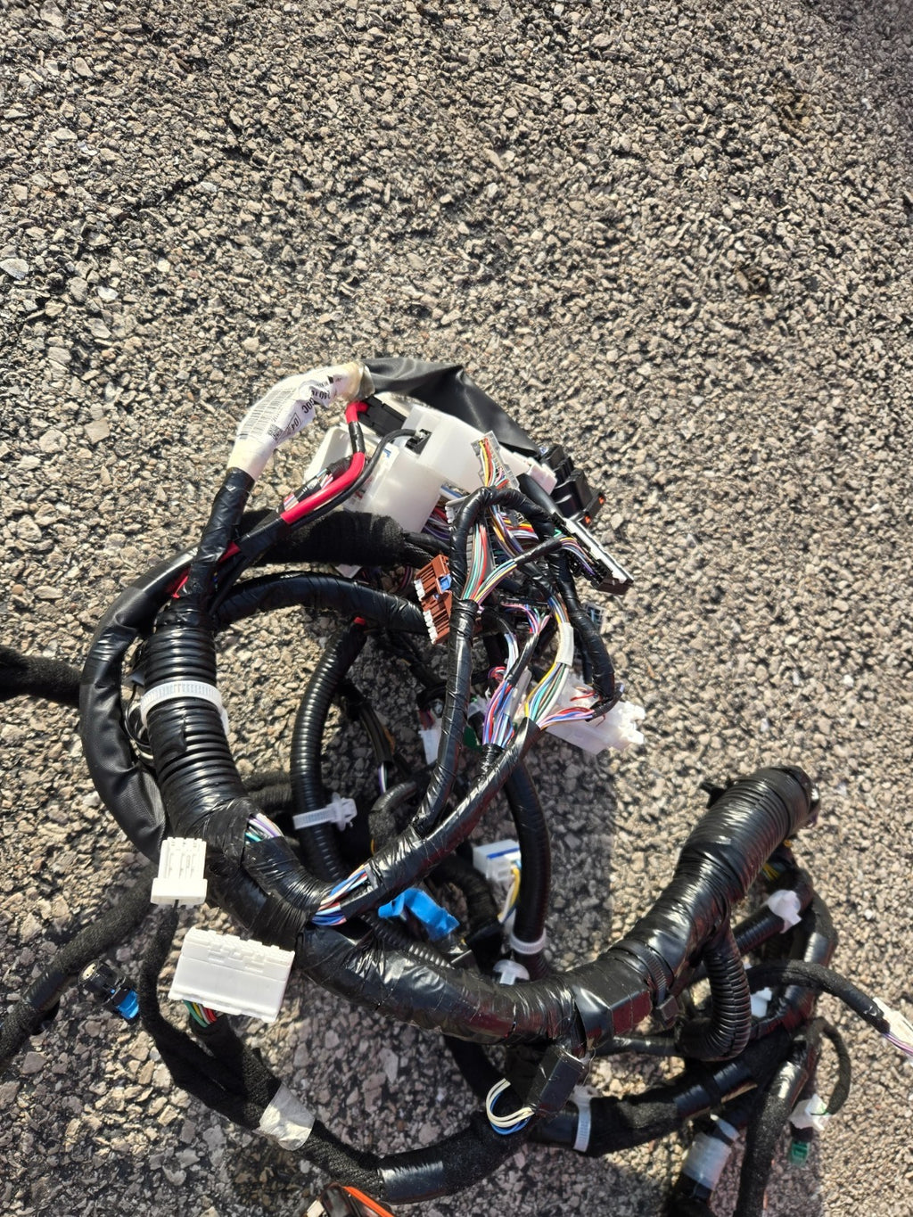 2025 NISSAN KICKS 2.0L MAIN BODY WIRE WIRING HARNESS 24010-7LG0C OEM