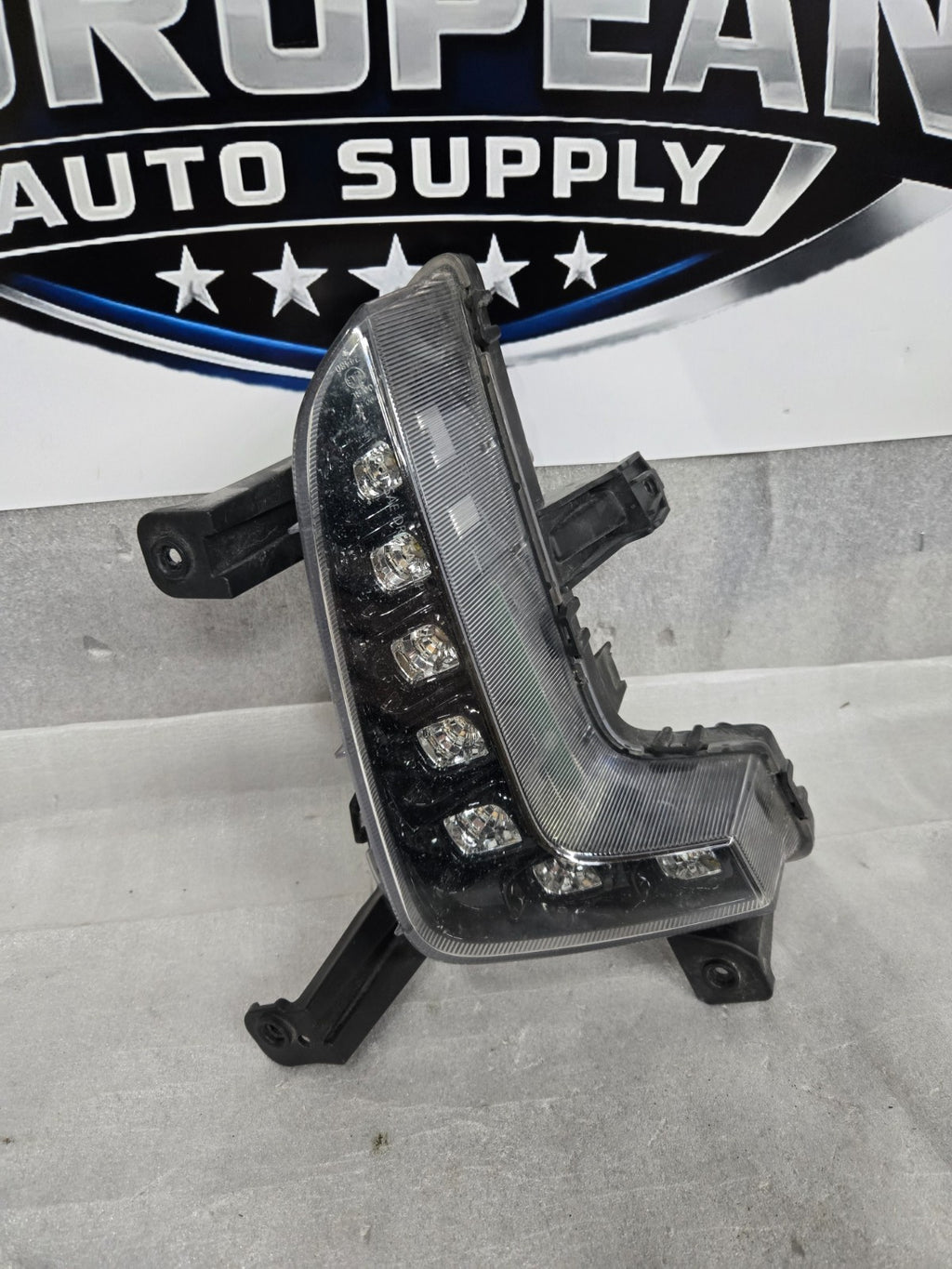 2017-2019 Hyundai Ioniq R Passenger Daytime Running Light LED OEM 92208G2000