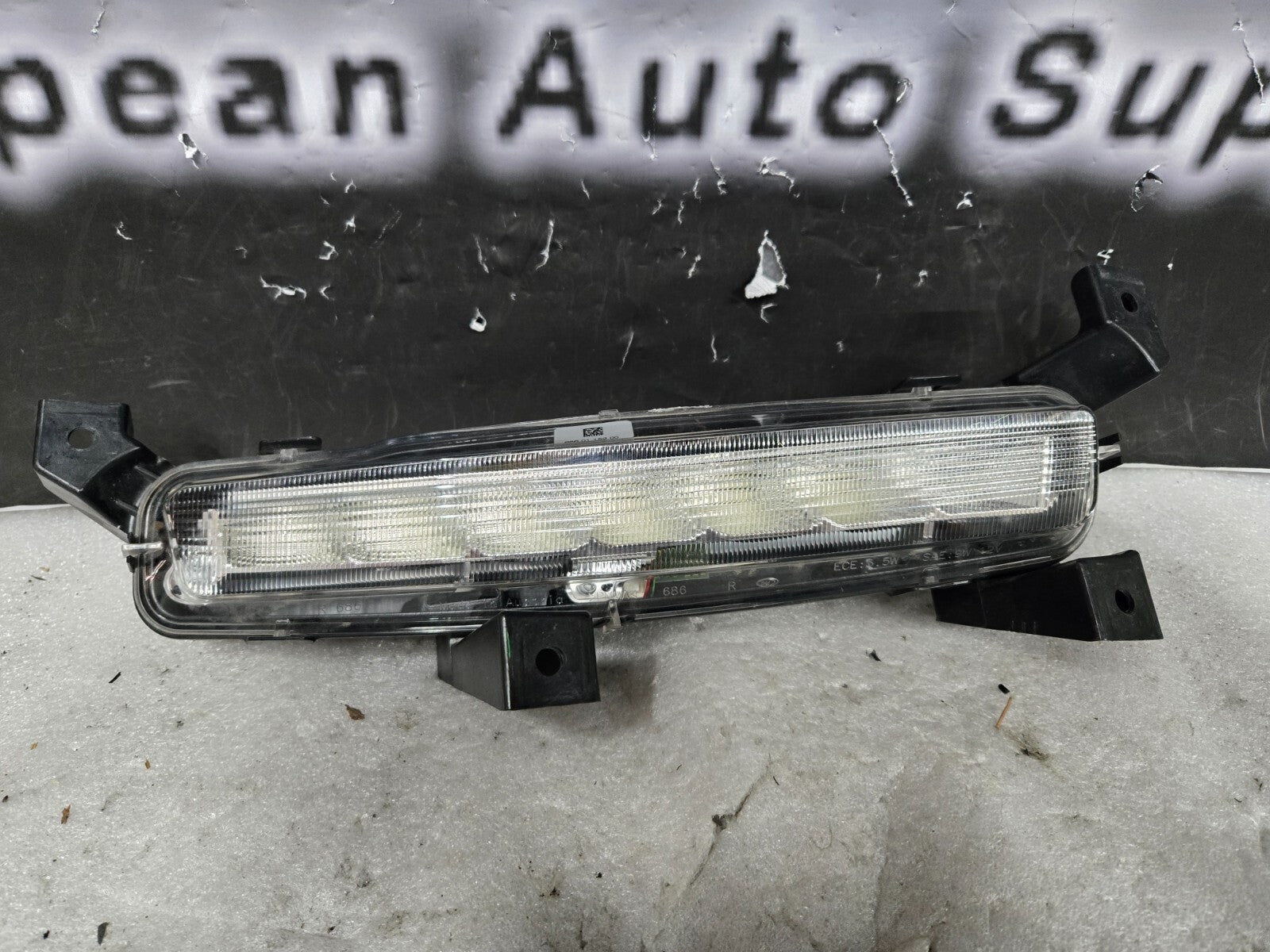 2010-2014 Rolls-Royce Ghost RR4 Passenger Right RH Turn Signal 63137211432 OEM