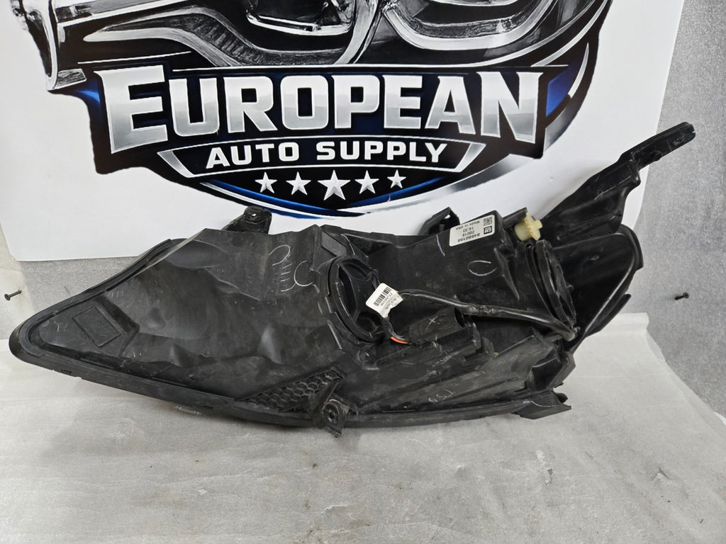 2019-2021 Chevrolet Malibu Right RH Passenger Halogen Headlight OEM 84680166
