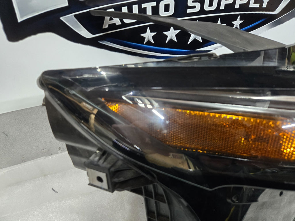 2020-2023 Mazda CX30 Right Passenger WITH Adaptive LED Headlight OEM DGJ1-51030