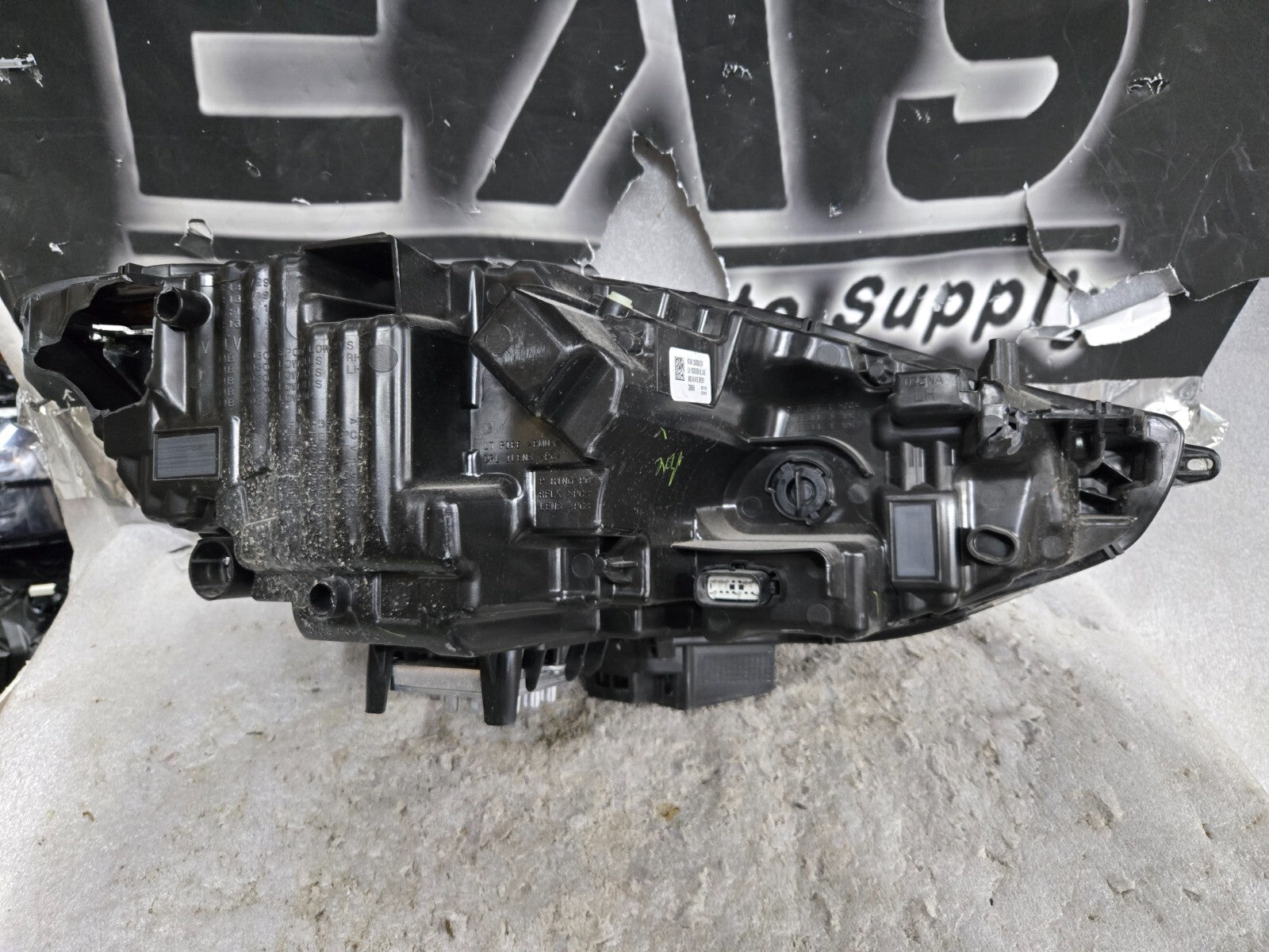 2019-2023 FORD EDGE SPORT BLACK BEZEL LEFT DRIVER LH LED HEADLIGHT OEM
