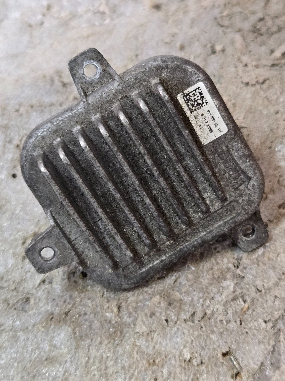 BMW X1 RH Right Passenger Headlight Control Unit Module 90068145 OEM