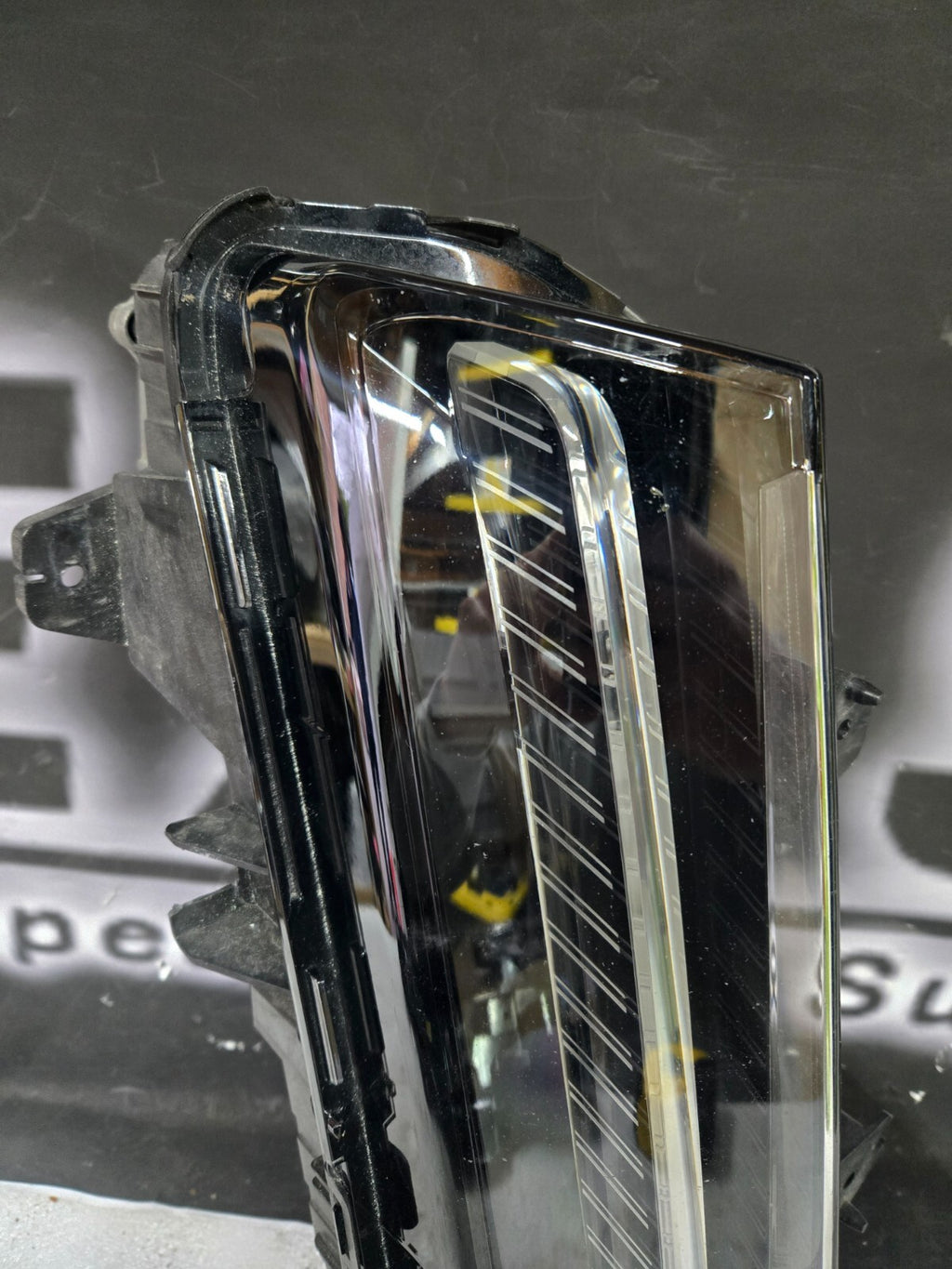 2020-2022 CADILLAC XT6 FOG LIGHT ASSEMBLY RIGHT PASSENGER SIDE DRL 84731996 OEM