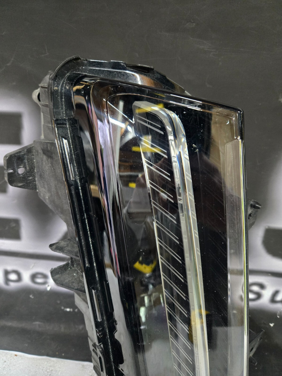 2020-2022 CADILLAC XT6 FOG LIGHT ASSEMBLY RIGHT PASSENGER SIDE DRL 84731996 OEM
