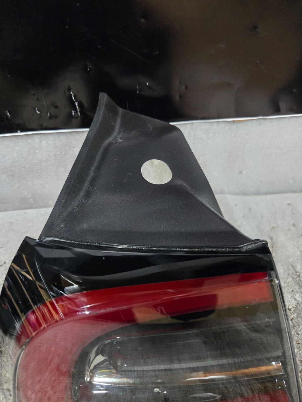 2019-2023 TESLA MODEL 3 Y LEFT DRIVER SIDE OUTER TAIL LIGHT 1502086-00-D OEM