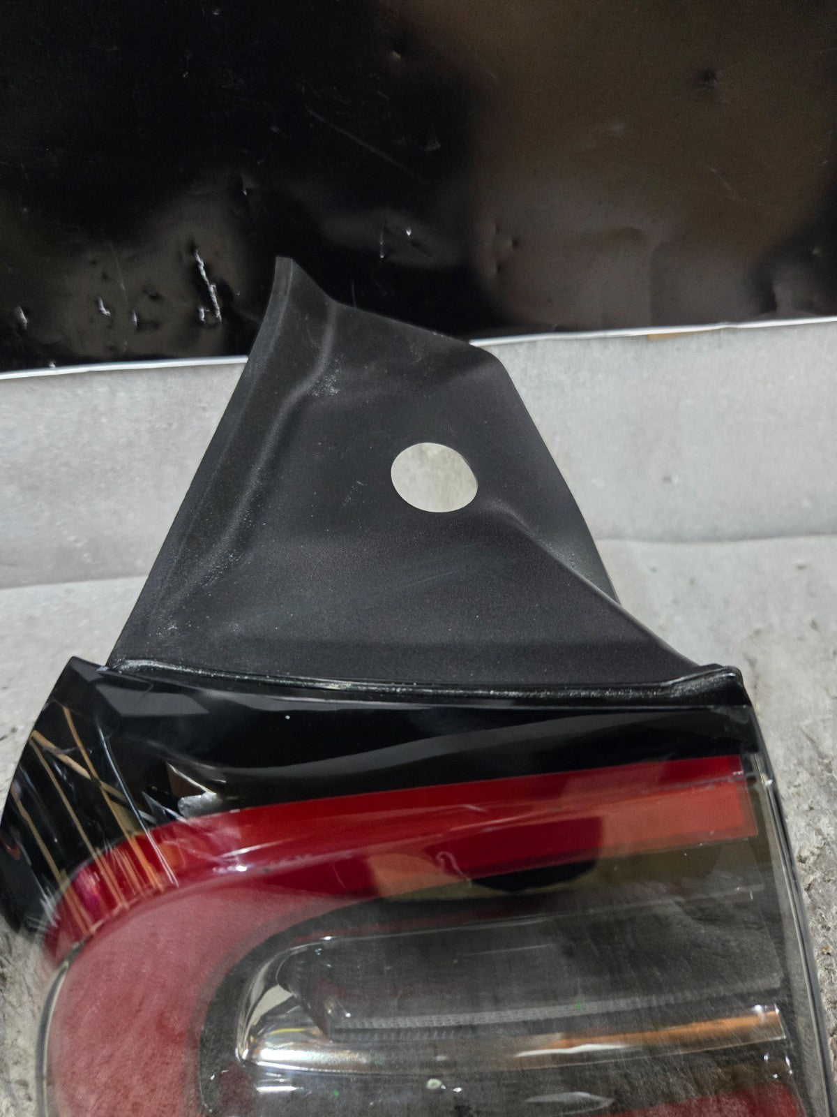 2019-2023 TESLA MODEL 3 Y LEFT DRIVER SIDE OUTER TAIL LIGHT 1502086-00-D OEM