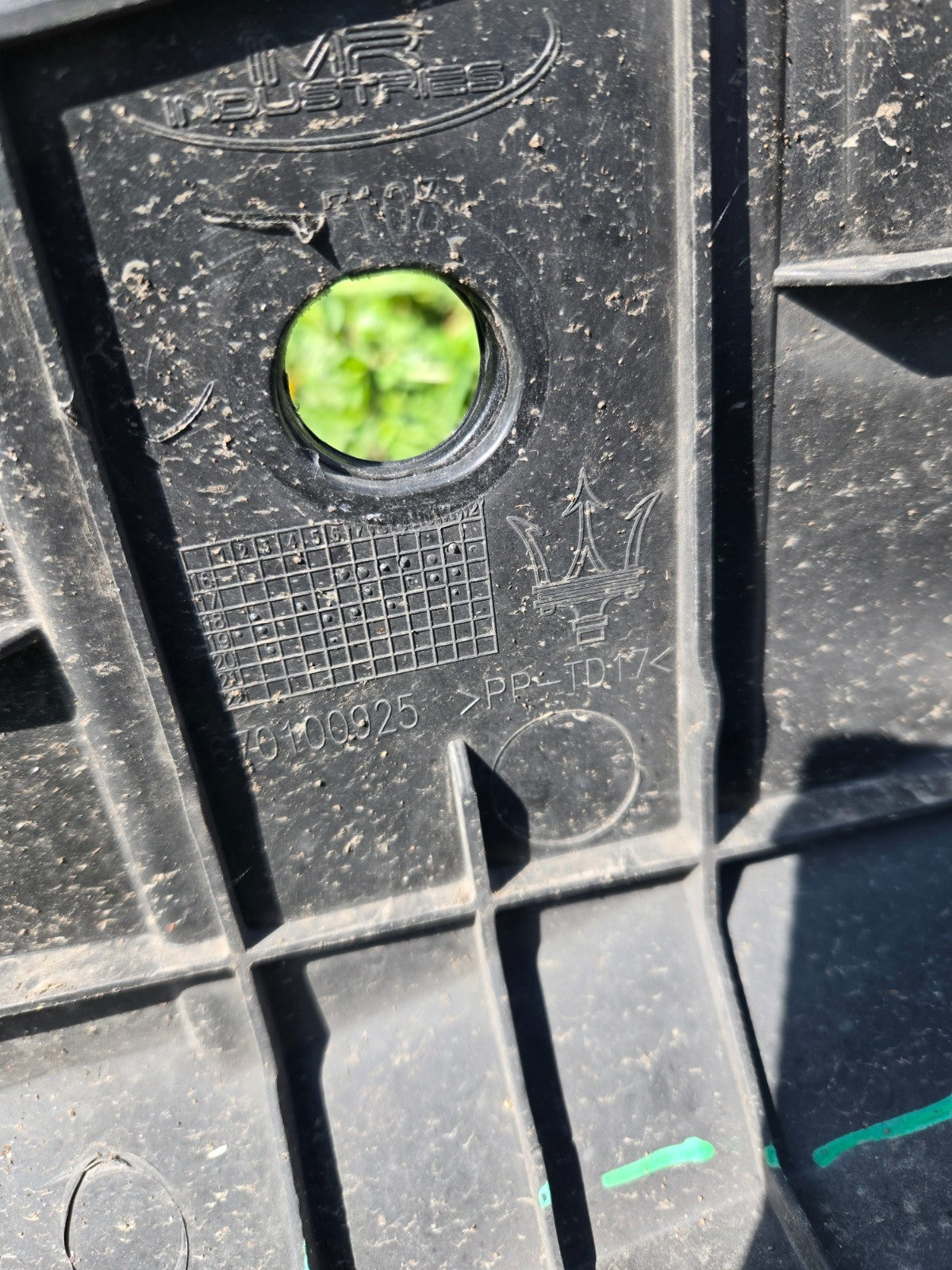 2014-2017 Maserati Ghibli M157 Front Bumper Cover Panel Assembly 670008304 OEM
