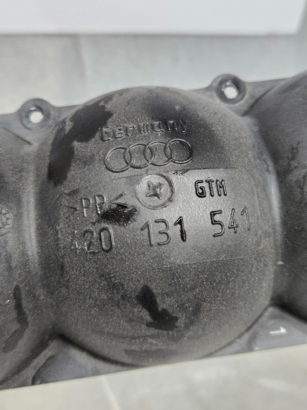2017-2021 LAMBORGHINI HURACAN OEM ENGINE INTAKE MANIFOLD VACUUM TANK 420131541