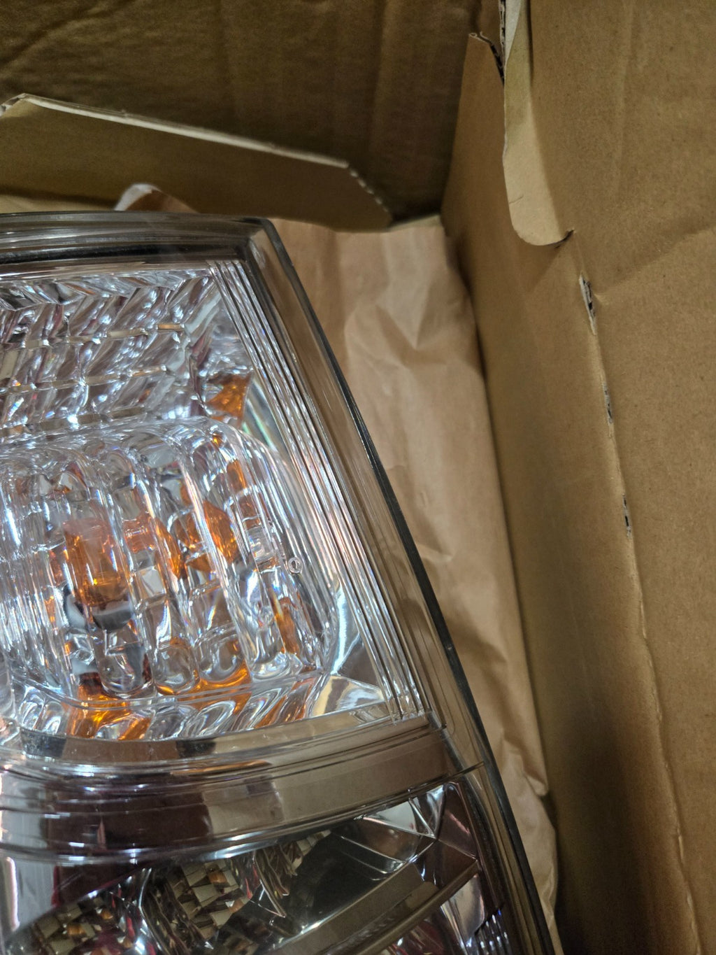 2014 - 2020 LEXUS GX460 LEFT LH DRIVER LED TAIL LIGHT OEM W/ BOX 81561-60B11