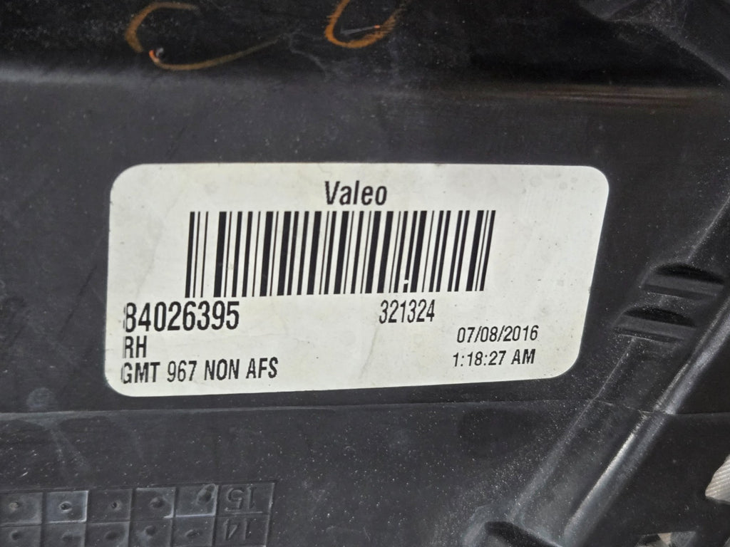 2013-2017 Buick Enclave Xenon HID Headlight NON-AFS Right Passenger Side OEM