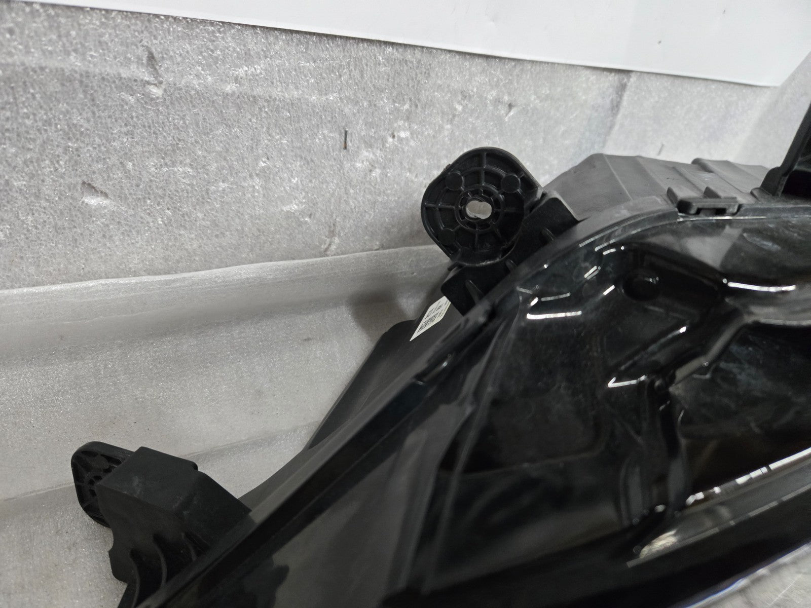 2024-2025 Hyundai Sonata Projector LED Headlight RH Passenger OEM 92102L1740