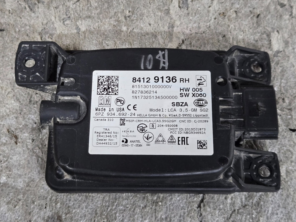 2018-2023 Chevrolet Equinox Terrain Right Passenger Blind Spot Module 84129136